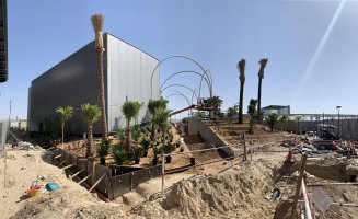 The EXPO in Dubai is opening the pavilion to the public, and a team from the Academy of Sciences of the Czech Republic is planting a garden on the Czech lot