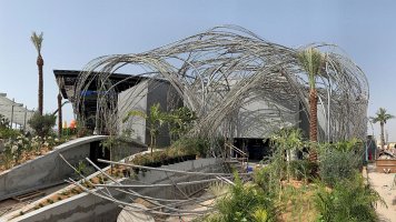 EXPO Dubai otevírá první pavilon veřejnosti, na českém pozemku tým Akademie věd ČR sází zahradu